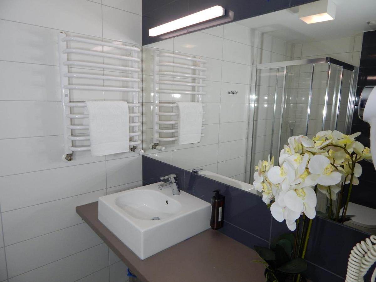 שייננה Agat Apartament Czarna Gora מראה חיצוני תמונה